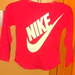 Long sleeve little girl Nike top